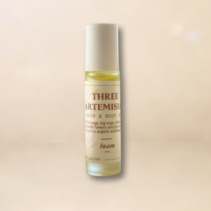 Three Artemisias Oil